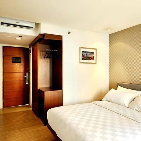 M Hotel Jakarta Luaran gambar